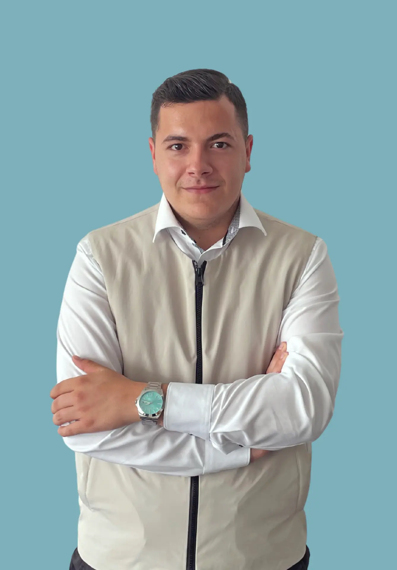 Leon — Sales Manager
